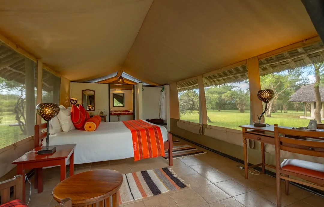 Voyager Ziwani Camp